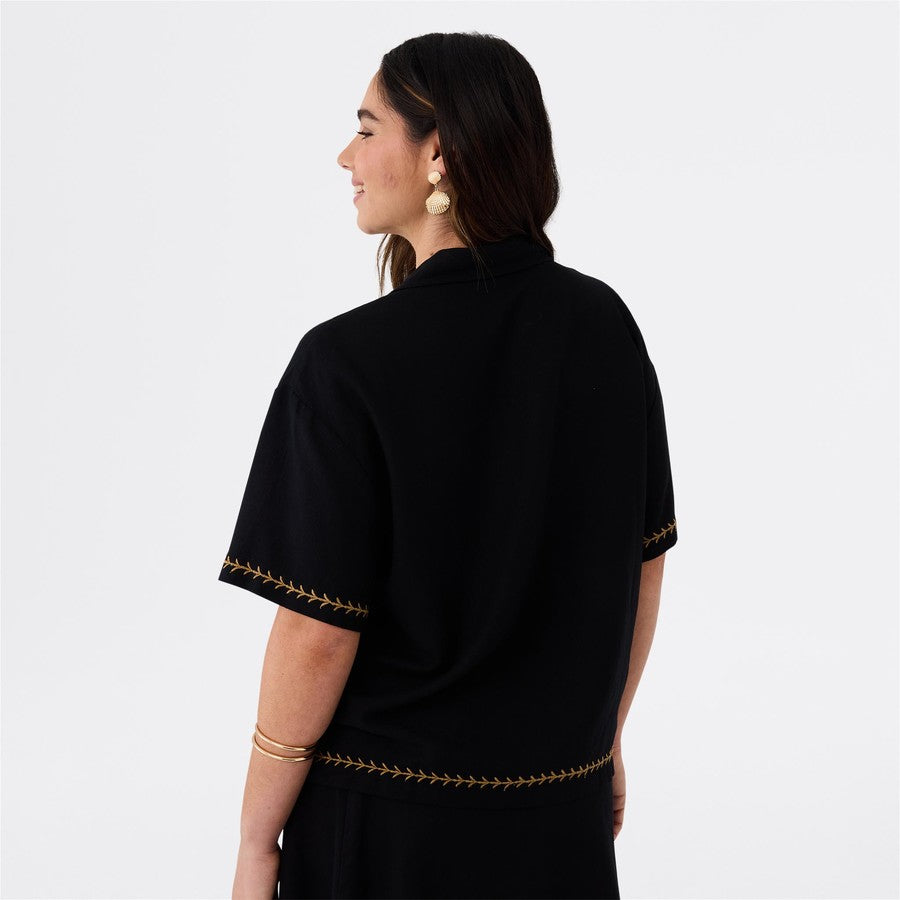 &me Women's Embroidered Palm Shirt - Black