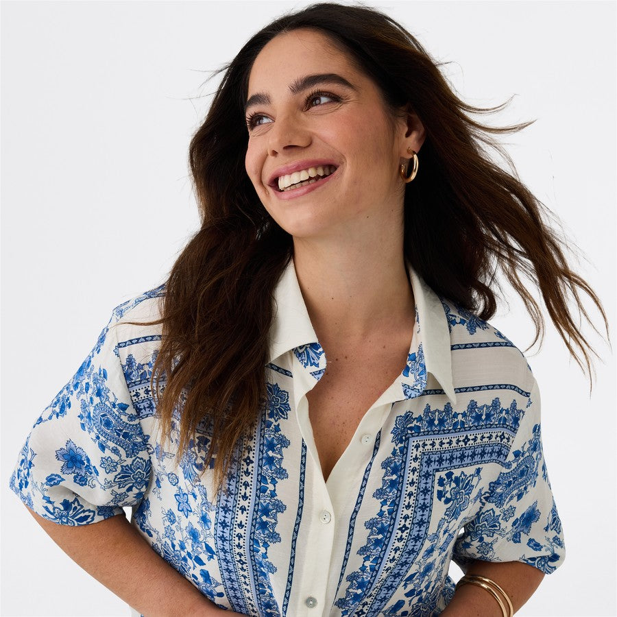 &me Women's Relaxed Print Shirt - Blue & White